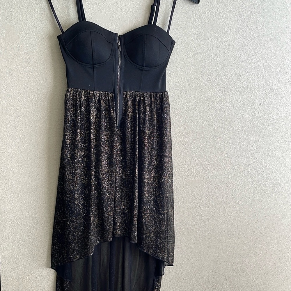 Front zip, high-low dress!